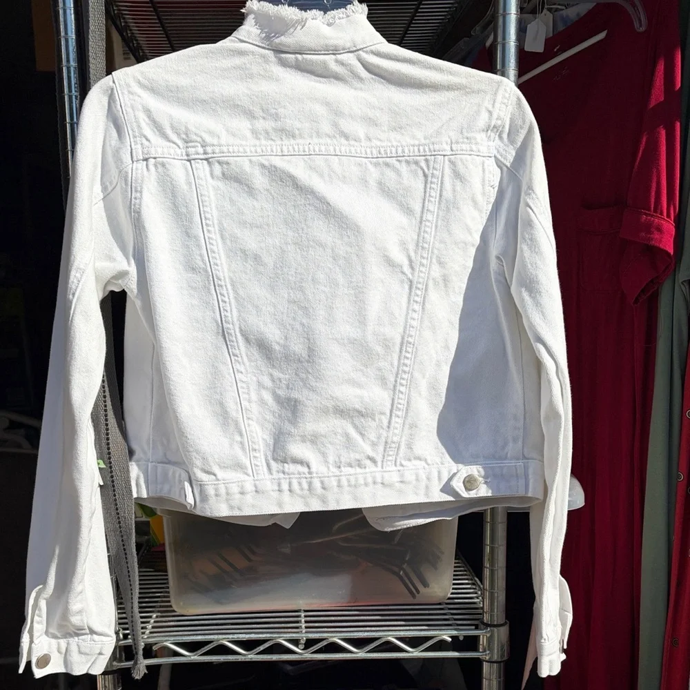 Women's White Denim Jacket - Picture 4 of 4